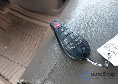 2014 Chrysler Town & Country Touring-L from USA, damaged, VIN 2C4RC1CG8ER228628